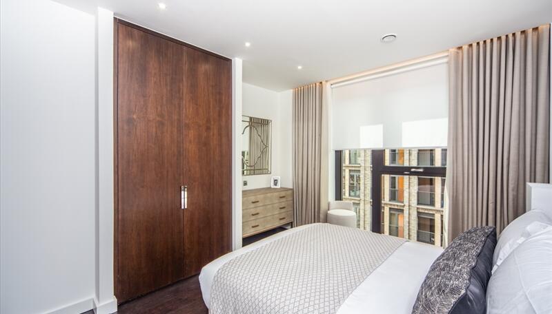 4 Thornes House, 6-8 Charles Clowes Walk, London